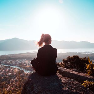 去他的孤独等级，我觉得自己老有腔调了