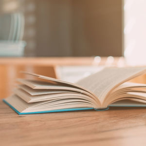 Pages to pixels: Livestreams elevate book sales!